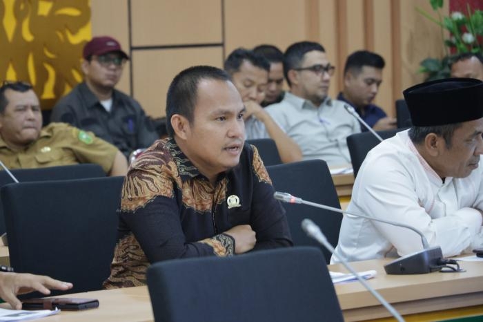 Banggar DPRD Riau Gelar Rapat Koordinasi dengan TAPD Bahas Pelaksanaan APBD 2025