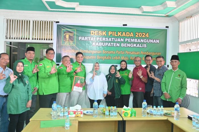 Bupati Kasmarni Kembalikan Berkas Formulir ke Partai Persatuan Pembangunan 