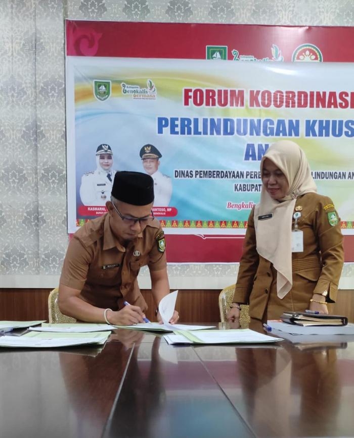 Emilda Susanti Pimpin Penandatanganan Fakta Integritas di Lingkup DPPPA Bengkalis 