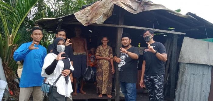 Grapitasi Berbagi, Kunjungi Warga di Desa Wonosari  Yang Kondisinya Memprihatinkan