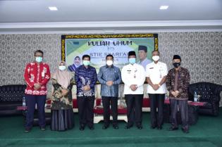 Strategi Melahirkan Pemimpin Daerah yang Berwibawa